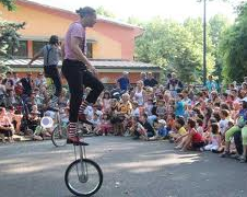 Sere d'estate: burattini e teatro di strada ai Giardini Pubblici