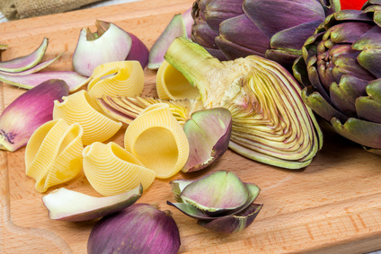 Cuoche abilissime a noi: scrivete la vostra ricetta con i carciofi e vincete buoni spesa fino a 100 euro