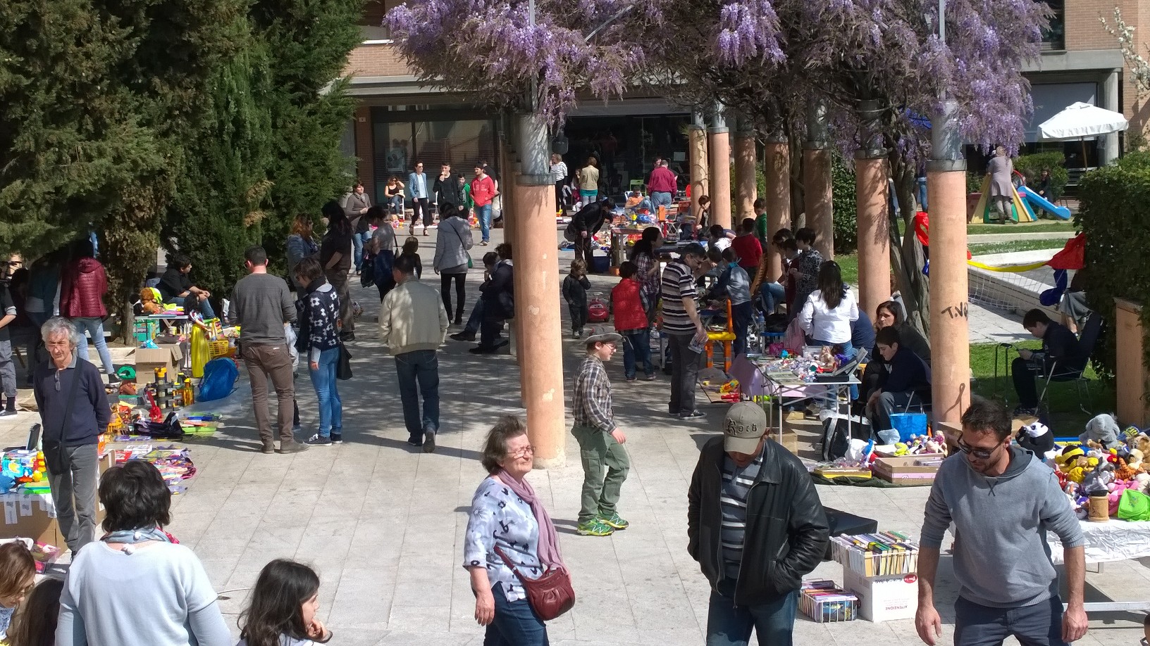 Savignano: Torna il baby mercatino in centro, ogni domenica scambio di giochi e libri per oltre 50 ragazzi    