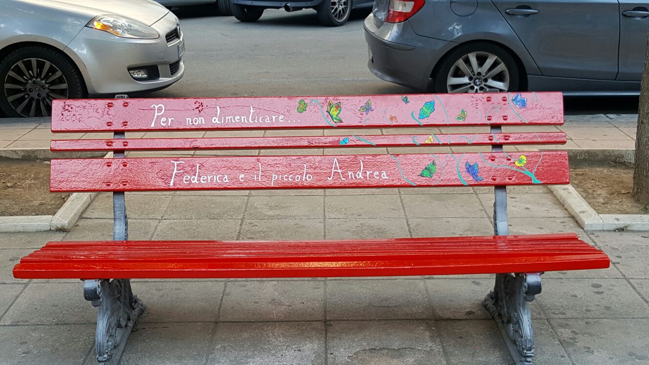 "Per non dimenticare": una panchina per Federica e Andrea